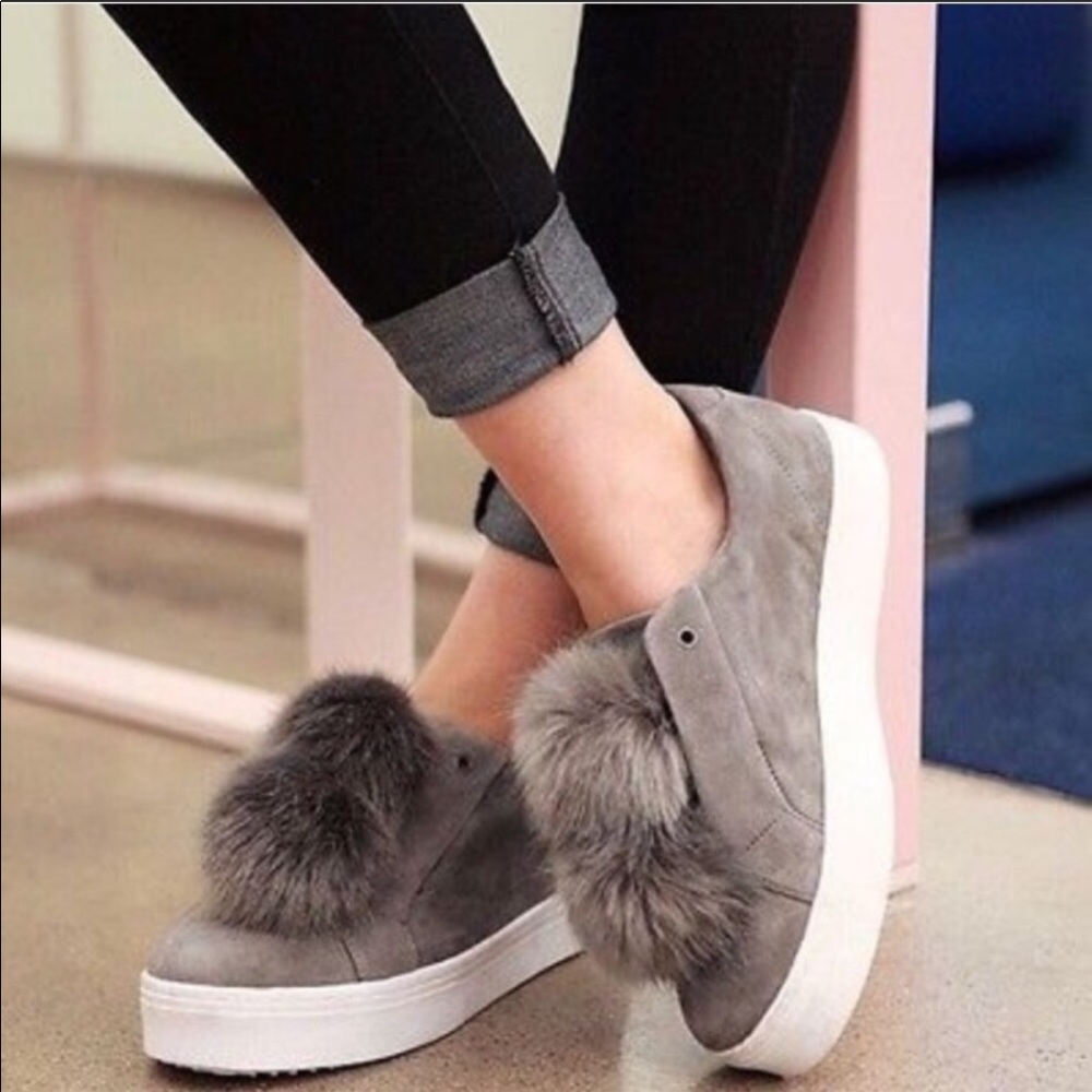 Sam Edelman Leya faux fur Pom Pom slides 9.5 gray